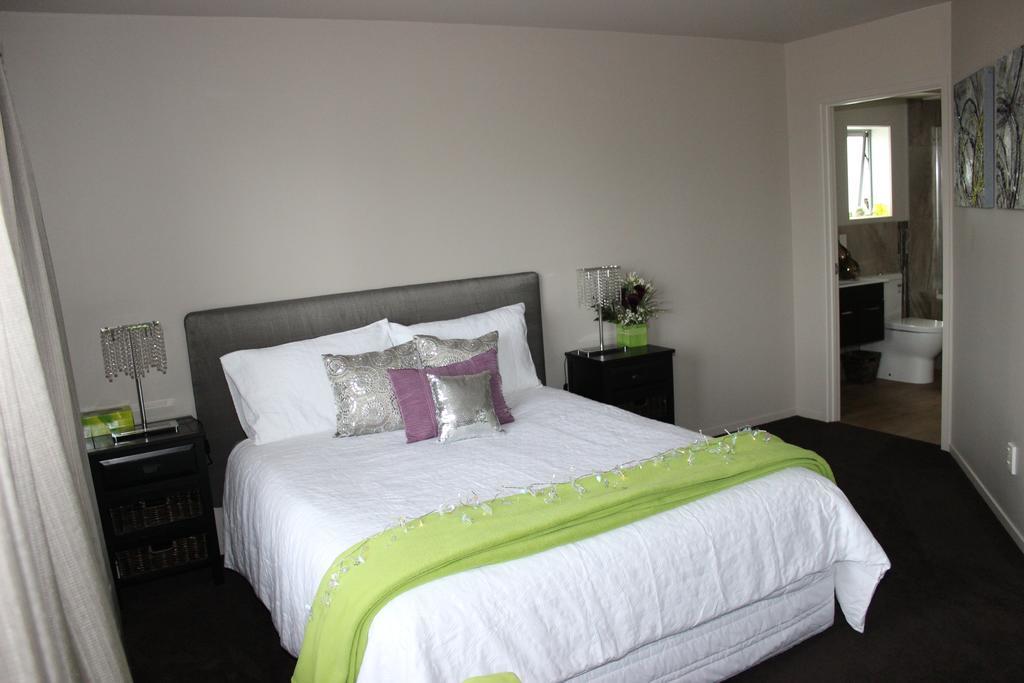 Stunning Views Bed, Breakfast & Health Retreat Bed and Breakfast Whangamata Δωμάτιο φωτογραφία